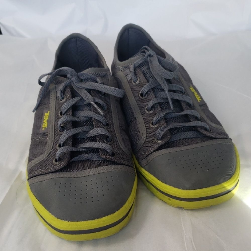 Teva Water Shoe Men's 9 Gray Ion Mask Spider Rubber Jstep Low Top Sneaker